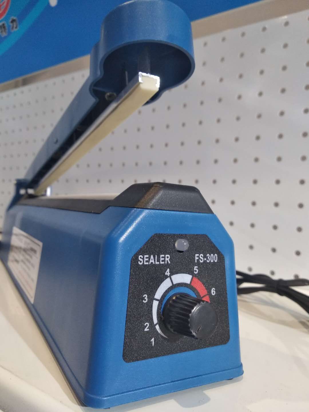 Zhejiang Tianyu industry Co. Ltd Factory Production Export Manual Impulse Sealer Sealing 3.0 mm Width PFS Series Plastic Film Sealing Machine 浙江天宇实业有限公司工厂生产出口手动脉冲封口机,封口机3.0 mm宽PFS系列塑料薄膜封口机