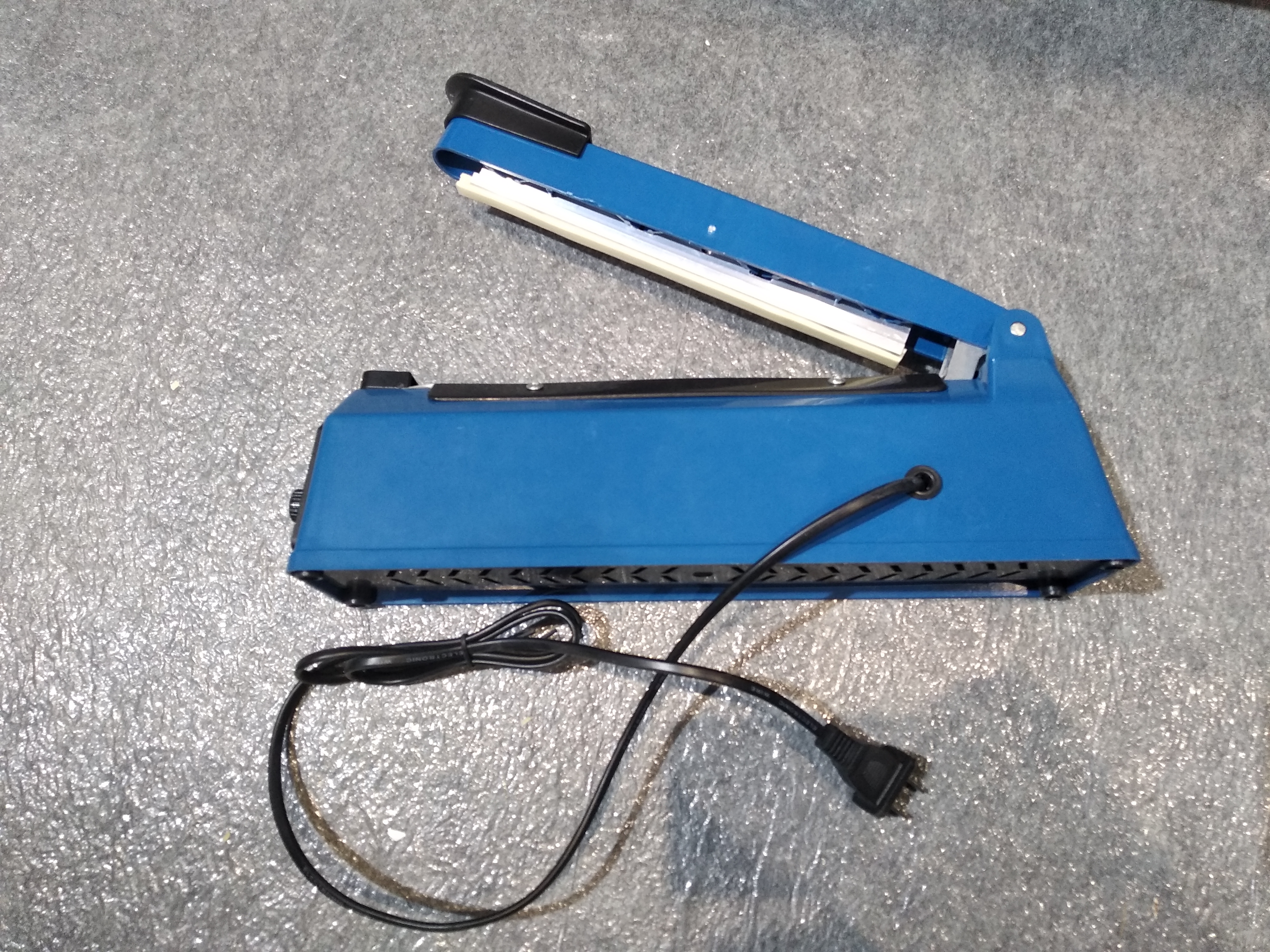 Zhejiang Tianyu industry Co. Ltd. Supplier Factory Manufacturer Making and Selling Desktop Sealing 2 mm Width Electric Flat Heat Wire Impulse Mylar Bag Heat Sealer PFS Series Manual Foil Bag Kraft Paper Bag Cellophane Bag Plastic Bag Heat Sealing Machine 浙江天宇实业有限公司供应商的工厂Manufacturer Making and Selling Desktop Sealing 2 mm Width Electric Flat Heat Wire Impulse Mylar Bag Heat Sealer PFS Series Manual Foil Bag Kraft Paper Bag Cellophane Bag Plastic Bag Heat Sealing Machine